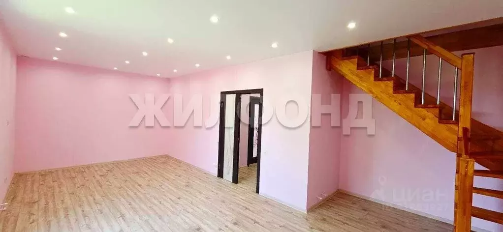 Дом в Новосибирская область, Новосибирский район, с. Толмачево ул. ... - Фото 0