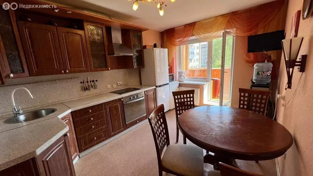 3-комнатная квартира: Магнитогорск, улица Труда, 61 (91.2 м) - Фото 2