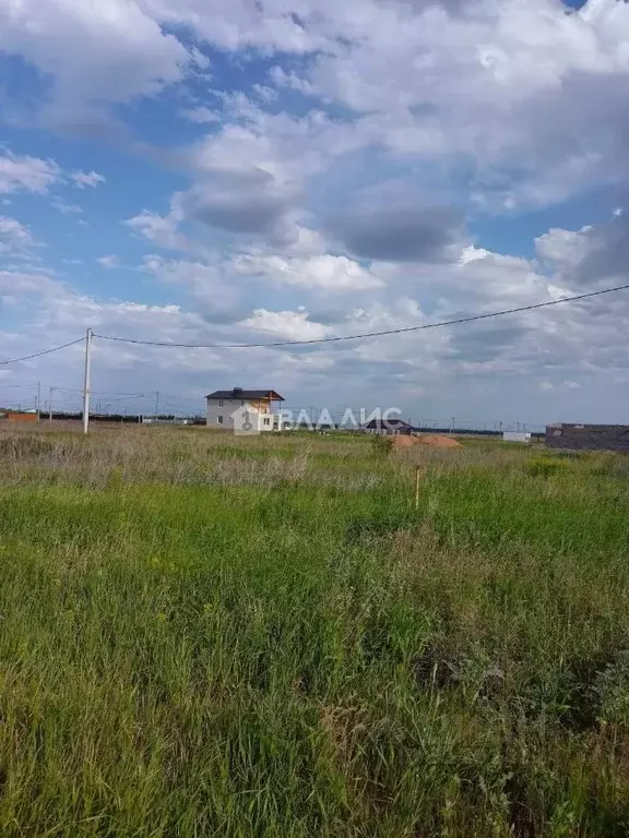 Участок в Саратовская область, Балаковский район, с. Натальино ул. ... - Фото 1