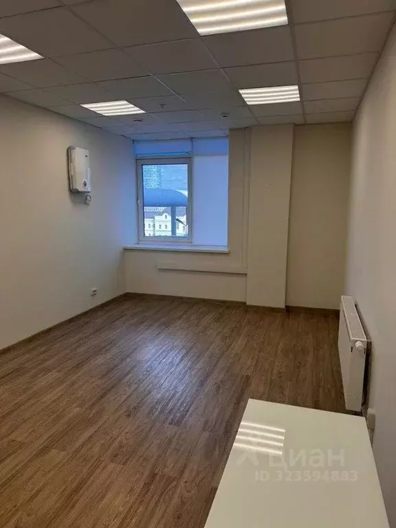 Офис в Свердловская область, Екатеринбург ул. Добролюбова, 16/2 (183 ... - Фото 1