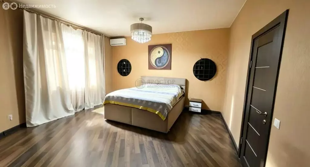 2-комнатная квартира: Москва, Нежинская улица, 8к4 (110 м) - Фото 1