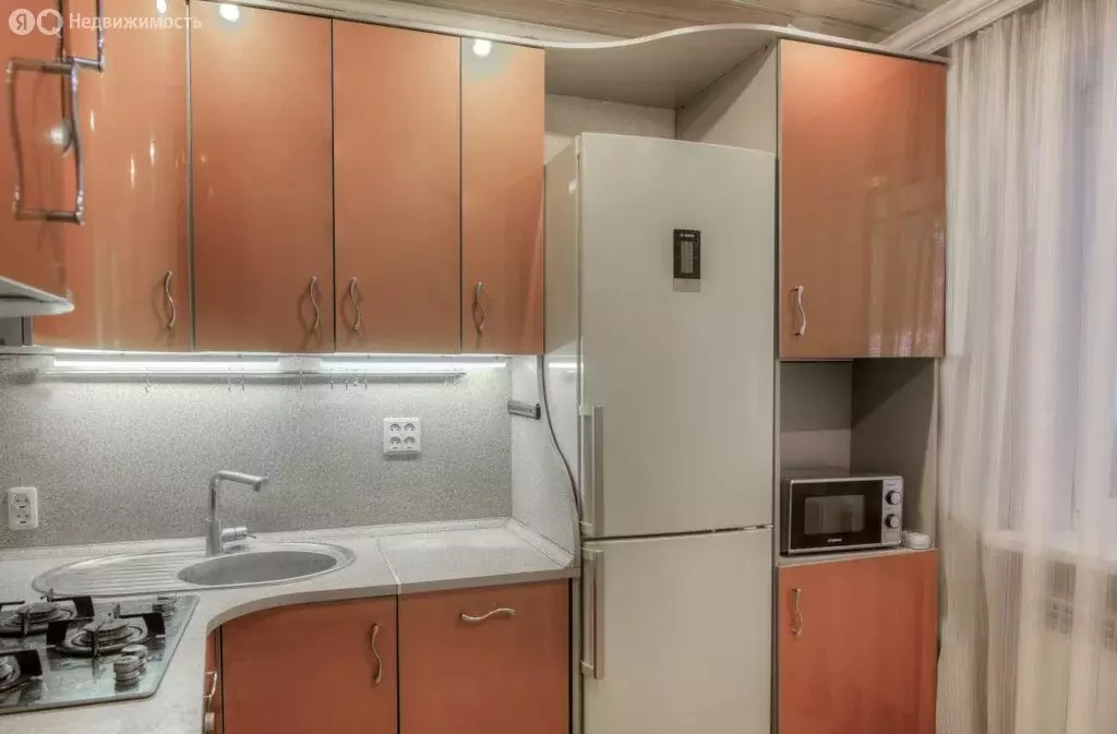 3-комнатная квартира: Курск, улица Бойцов 9-й Дивизии, 185 (76.3 м) - Фото 2