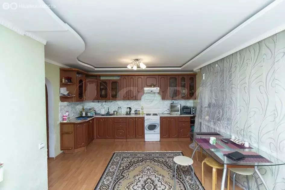 3-комнатная квартира: Тюменский муниципальный округ, рабочий посёлок ... - Фото 2