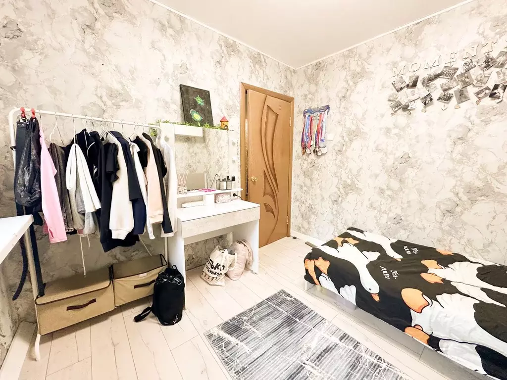Продаётся 4-к квартира, 57.6 м - Фото 1