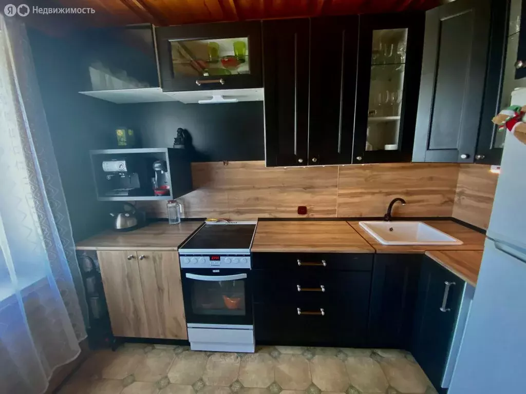 4-комнатная квартира: Курган, улица Пушкина, 18 (77.2 м) - Фото 1