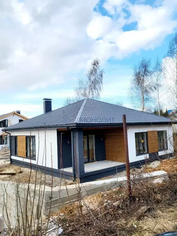 Дом в Нижегородская область, Богородский район, д. Бурцево ул. ... - Фото 1