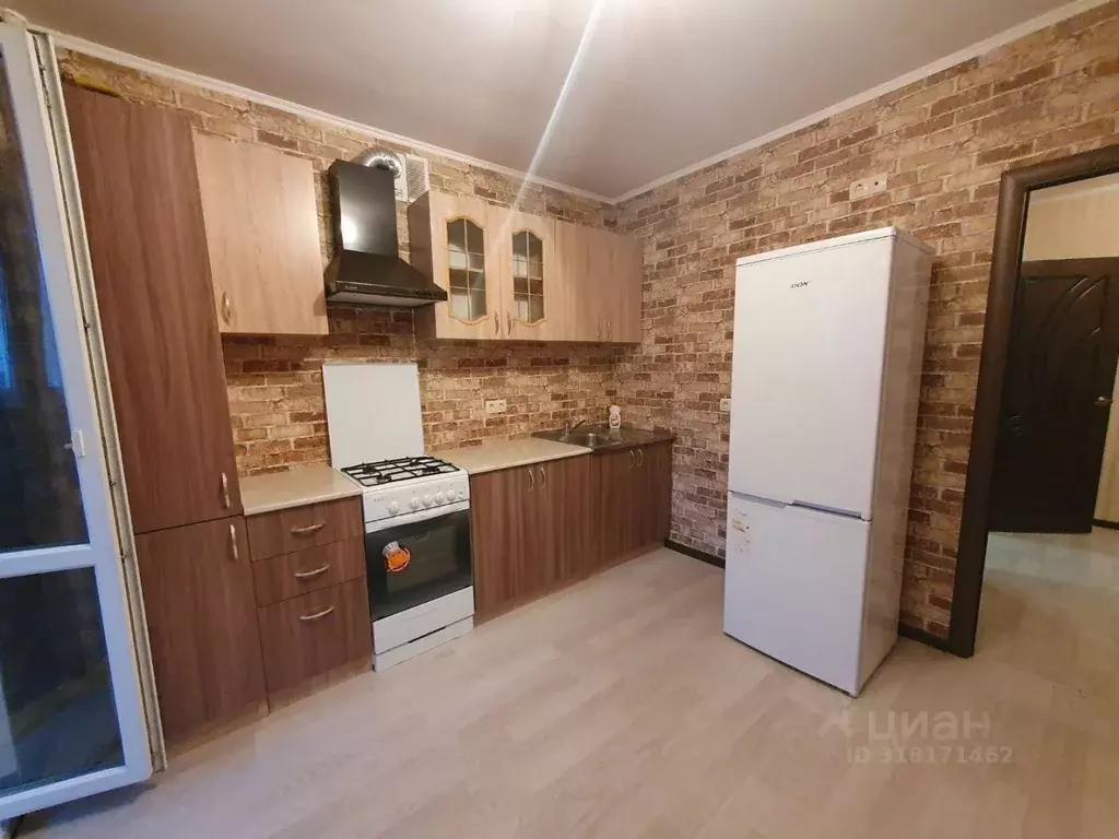 1-к кв. Брянская область, Брянск ул. Металлистов, 2 (45.0 м) - Фото 1
