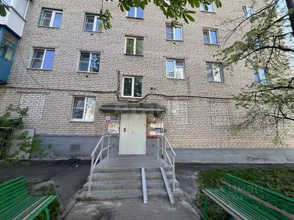 3-к кв. Белгородская область, Губкин ул. Лазарева, 18 (60.8 м) - Фото 1
