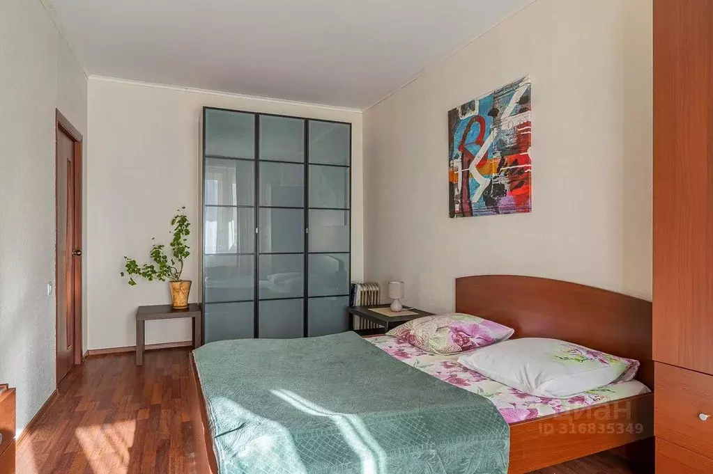 2-к кв. Свердловская область, Екатеринбург ул. Радищева, 33 (80.0 м) - Фото 1
