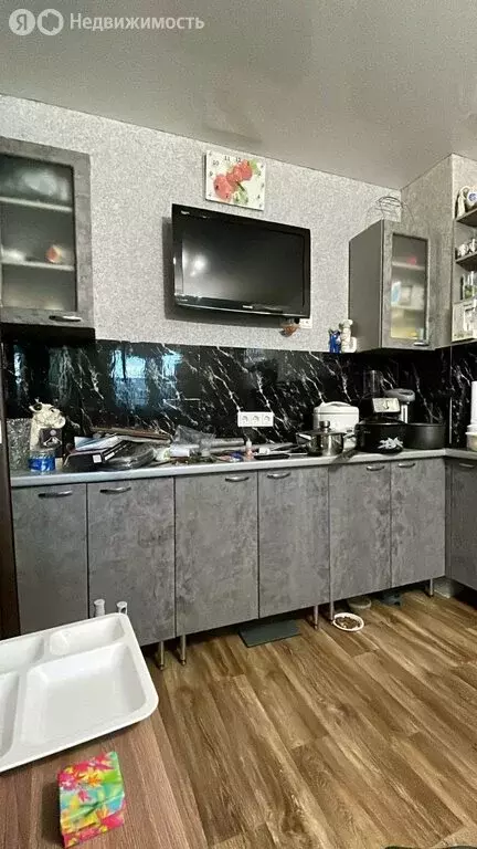 3-комнатная квартира: Саратов, улица имени Ю.А. Мысникова, 6 (80 м) - Фото 1