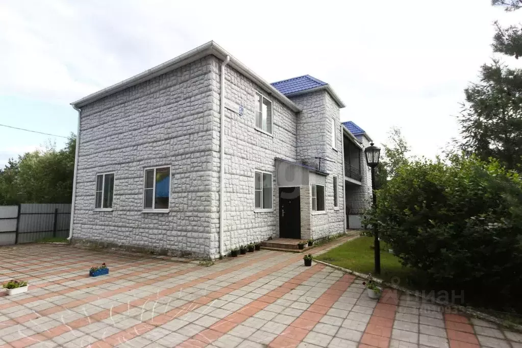 Дом в Ханты-Мансийский АО, Нягань Авиационная ул., 5А (148 м) - Фото 0