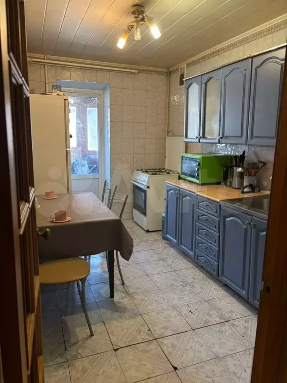 3-к. квартира, 60 м, 2/9 эт. - Фото 0