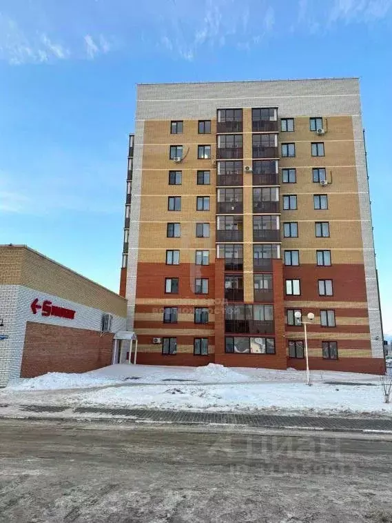 2-к кв. Омская область, Омск ул. 21-я Амурская, 67 (55.4 м) - Фото 1