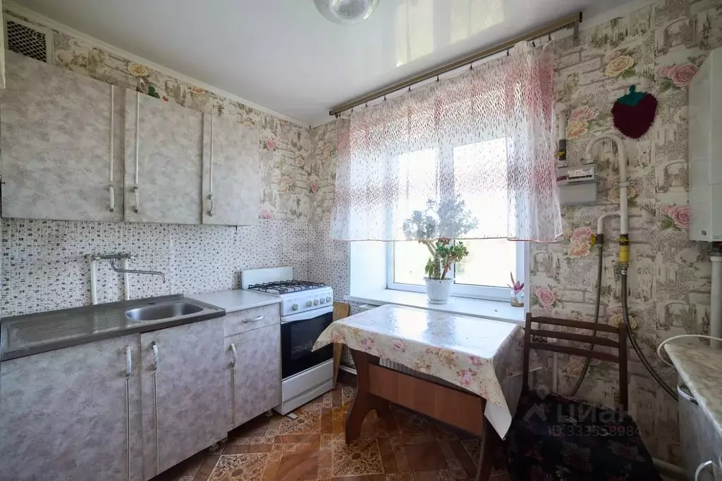 2-к кв. Башкортостан, Стерлитамакский район, с. Наумовка ул. Ленина, ... - Фото 1