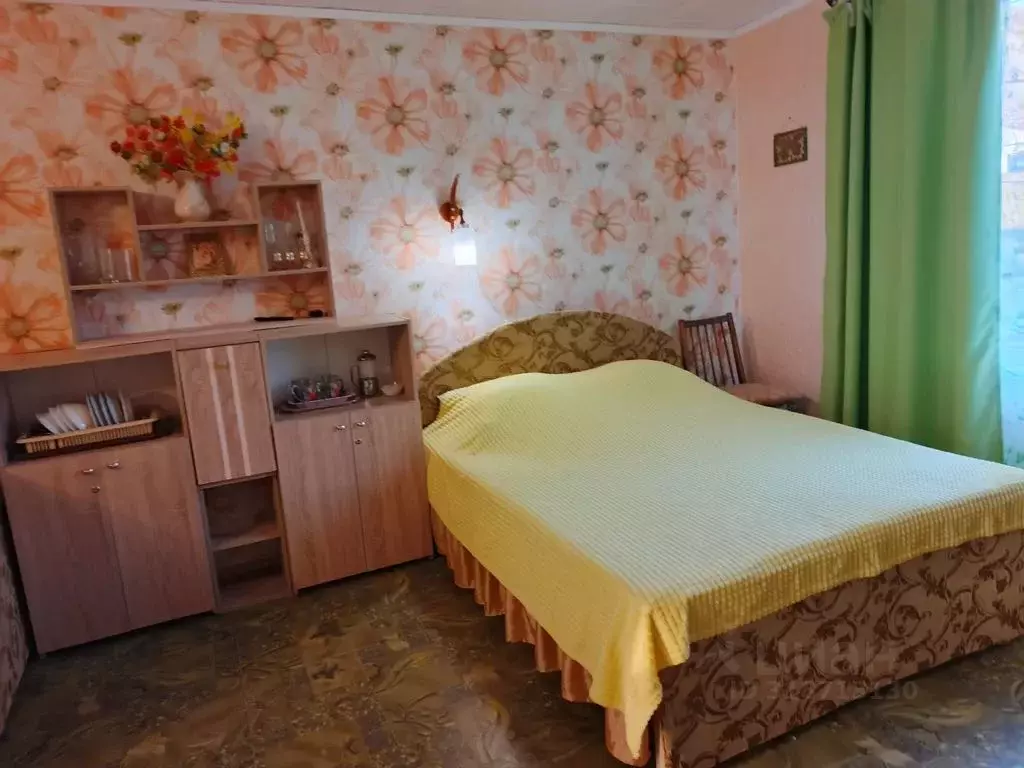Дом в Крым, Феодосия муниципальный округ, Орджоникидзе пгт ул. Нижняя, ... - Фото 0
