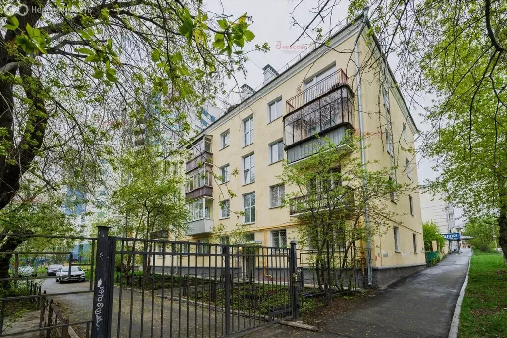 1-комнатная квартира: Екатеринбург, улица Хомякова, 18 (32 м) - Фото 1