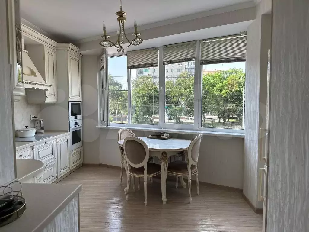 3-к. квартира, 132,5 м, 2/12 эт. - Фото 0