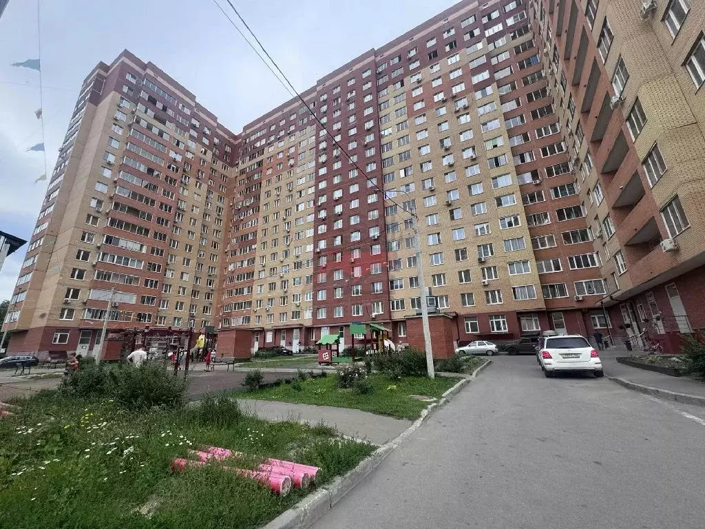 Продается 2-комнатная квартира - Фото 1