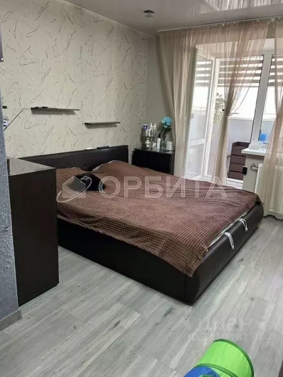 1-к кв. Тюменская область, Тюмень ул. Избышева, 8 (38.5 м) - Фото 1