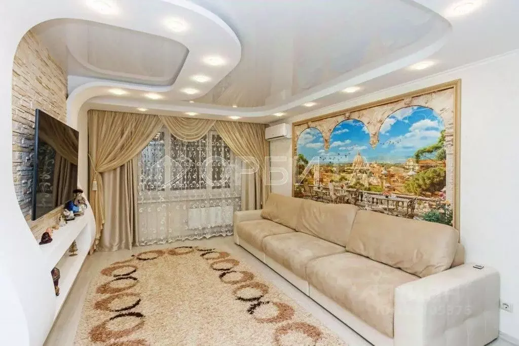 3-к кв. Тюменская область, Тюмень Кремлевская ул., 85к1 (90.0 м) - Фото 2