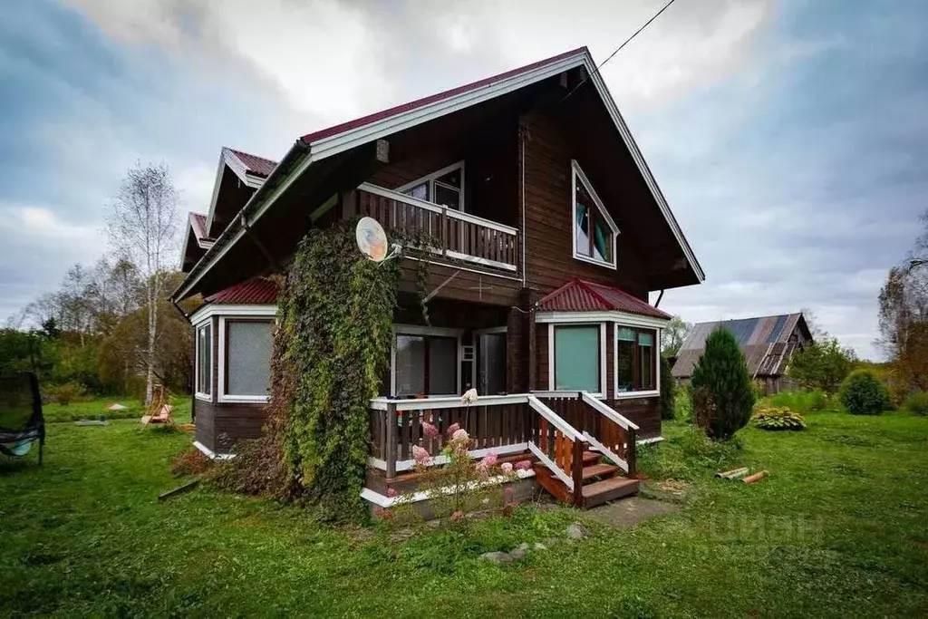 Дом в Новгородская область, Маловишерский район, Бургинское с/пос, д. ... - Фото 1