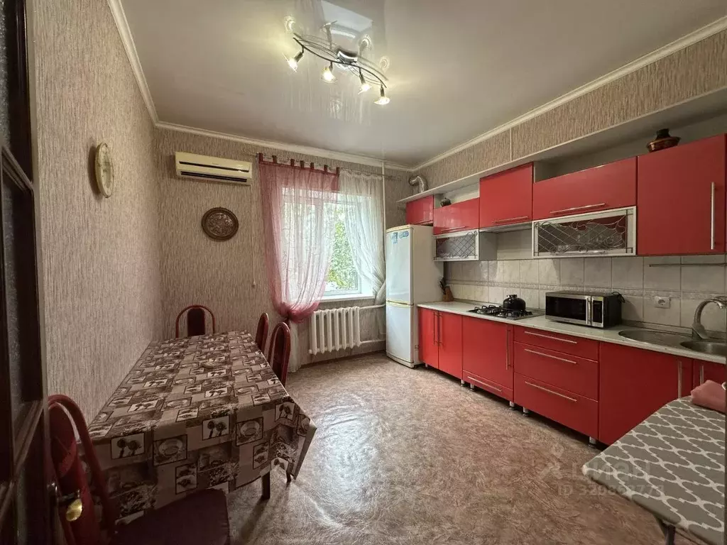 Дом в Краснодарский край, Ейск Цветочная ул., 40 (160 м) - Фото 0