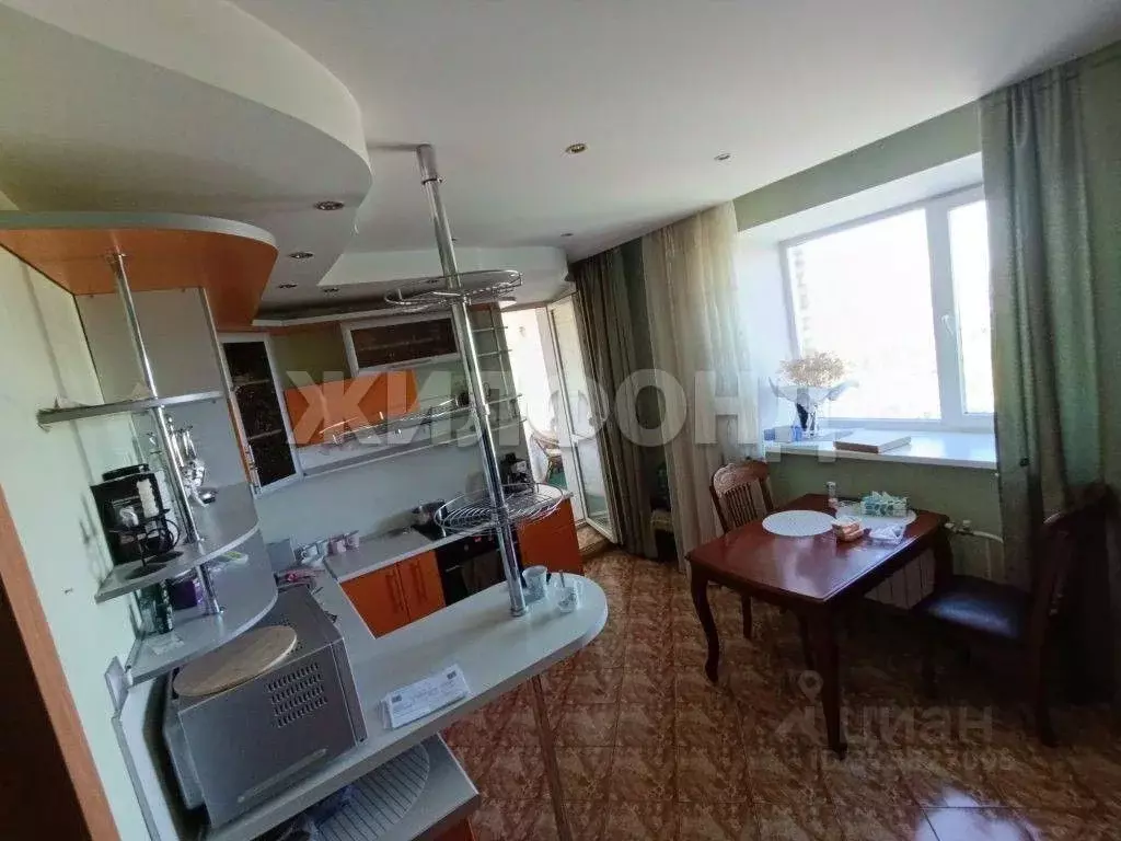 3-к кв. Томская область, Томск ул. 79-й Гвардейской Дивизии, 24 (98.0 ... - Фото 2