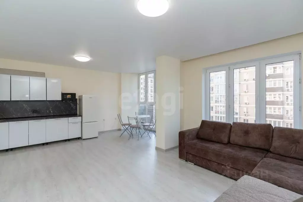 3-к кв. Краснодарский край, Краснодар ул. Конгрессная, 19/1к2 (83.6 м) - Фото 1