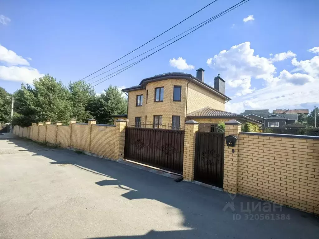 Дом в Калужская область, Калуга Трамплинная ул., 90 (225 м) - Фото 2