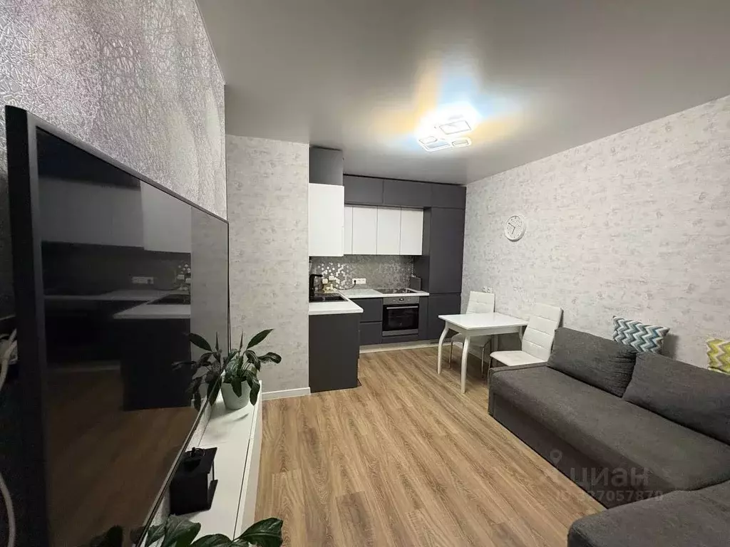 1-к кв. Свердловская область, Екатеринбург ул. Новгородцевой, 15 (35.0 ... - Фото 1