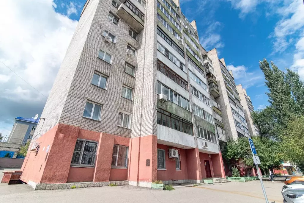 3-к кв. Алтайский край, Барнаул ул. Папанинцев, 114 (65.4 м) - Фото 1