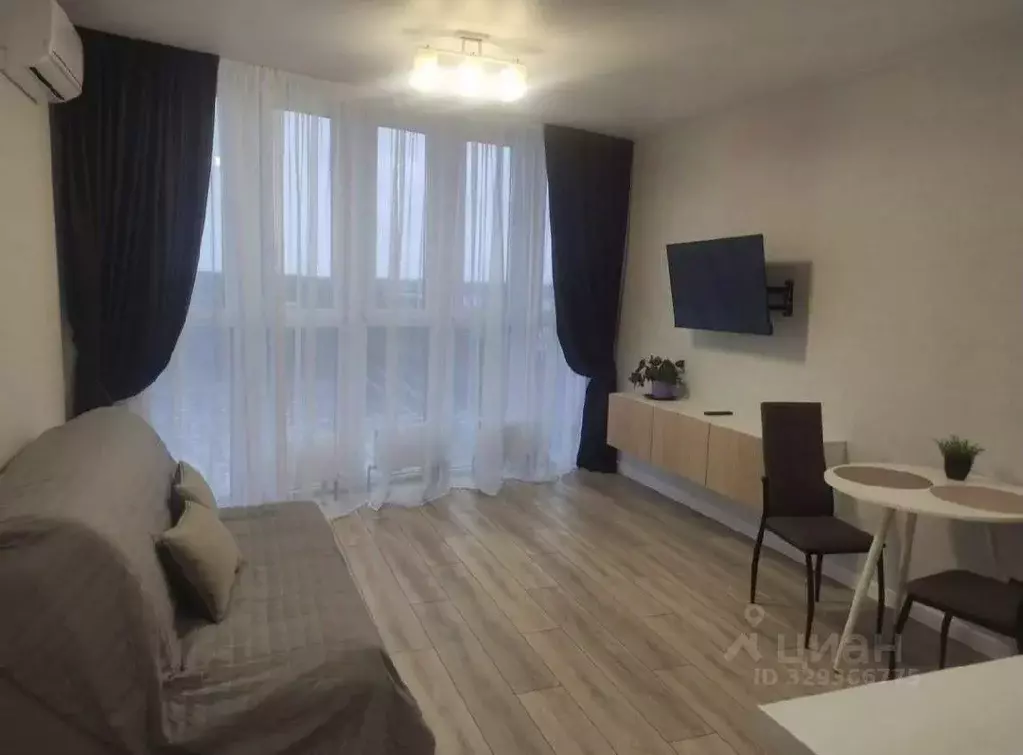 Студия Краснодарский край, Краснодар ул. Ивана Беличенко, 90к3 (27.0 ... - Фото 1
