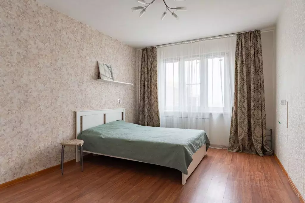Комната Санкт-Петербург ул. Оптиков, 52к2В (15.5 м) - Фото 1