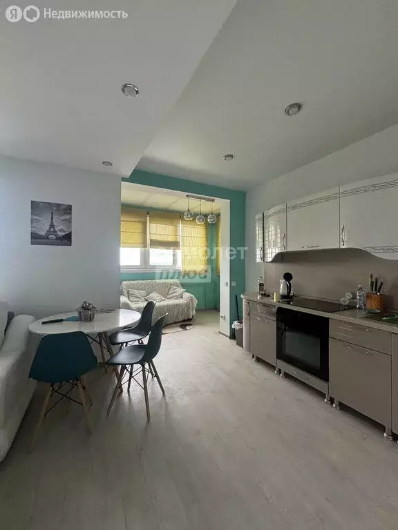 2-комнатная квартира: Иркутск, микрорайон Топкинский, 77/1 (47 м) - Фото 1