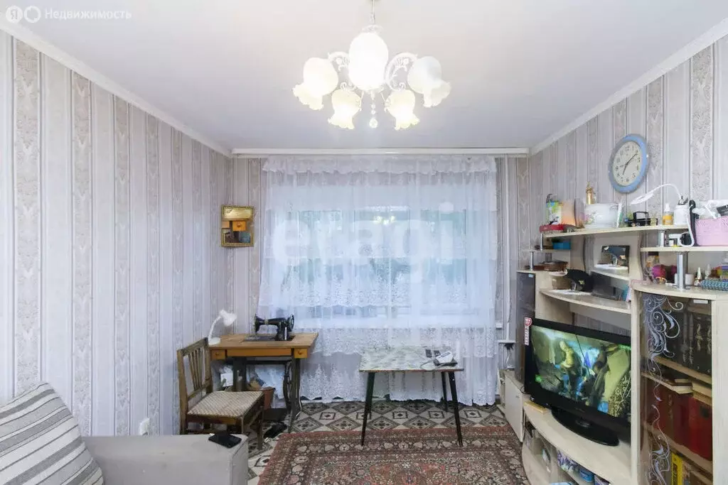 2-комнатная квартира: Тюмень, проезд Геологоразведчиков, 33 (42 м) - Фото 1