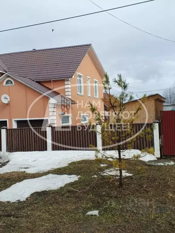 Дом в Пермский край, Лысьва ул. Балахнина, 160 (220 м) - Фото 1