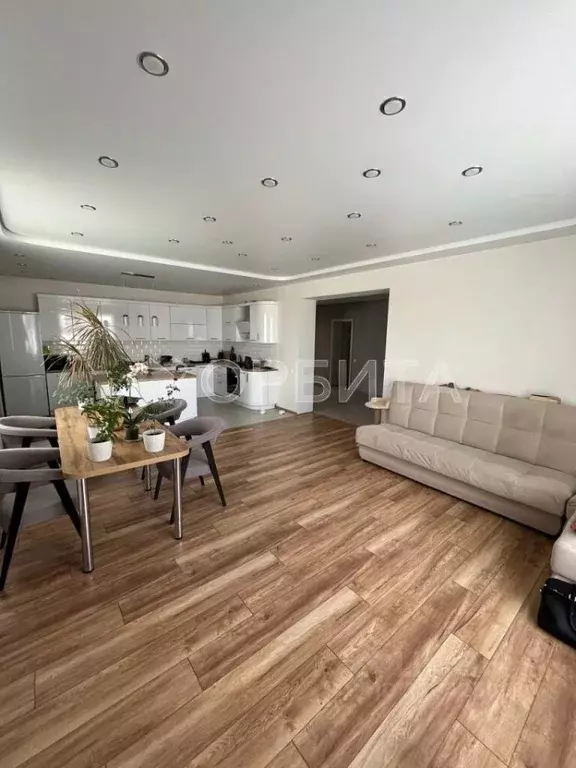 Дом в Тюменская область, Тюмень Казарово мкр, ул. Булата Сулейманова, ... - Фото 2