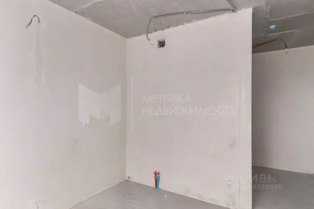 2-к кв. Тюменская область, Тюмень ул. Братьев Бондаревых, 5 (72.9 м) - Фото 1