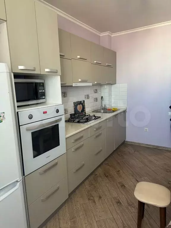 2-к. квартира, 60 м, 9/10 эт. - Фото 0