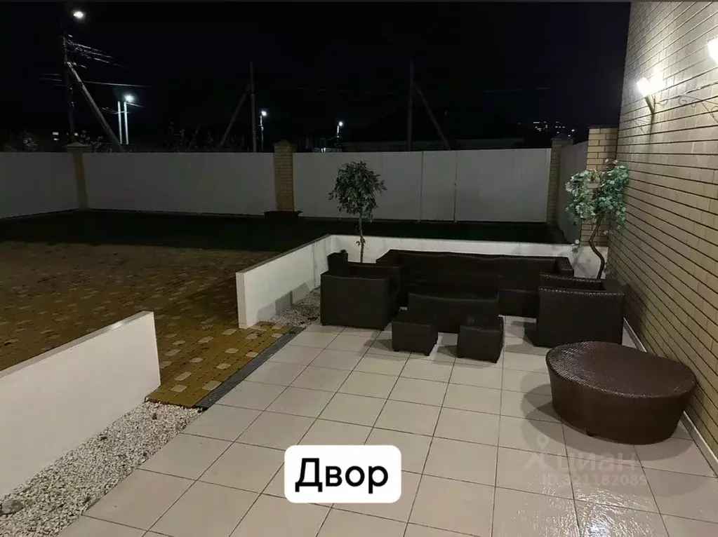 Таунхаус в Волгоградская область, Волгоград Серебряная ул., 21 (306 м) - Фото 0
