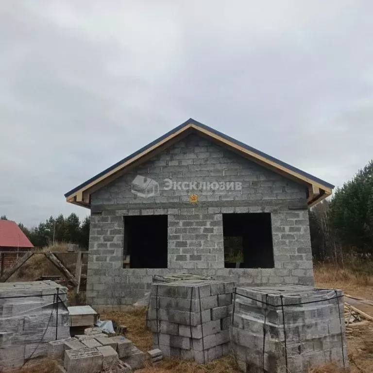 Дом в Свердловская область, Слободо-Туринский район, Усть-Ницинское ... - Фото 1