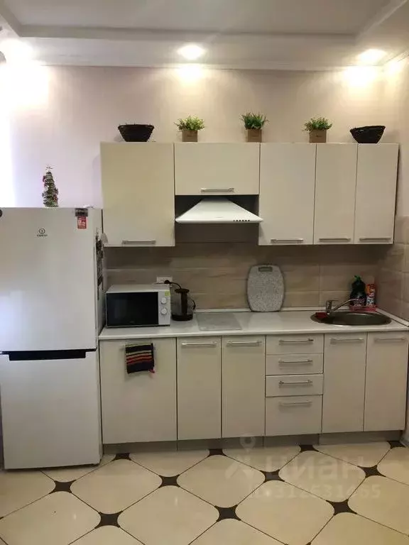 Студия Краснодарский край, Краснодар ул. Селезнева, 4/15к1 (28.0 м) - Фото 1