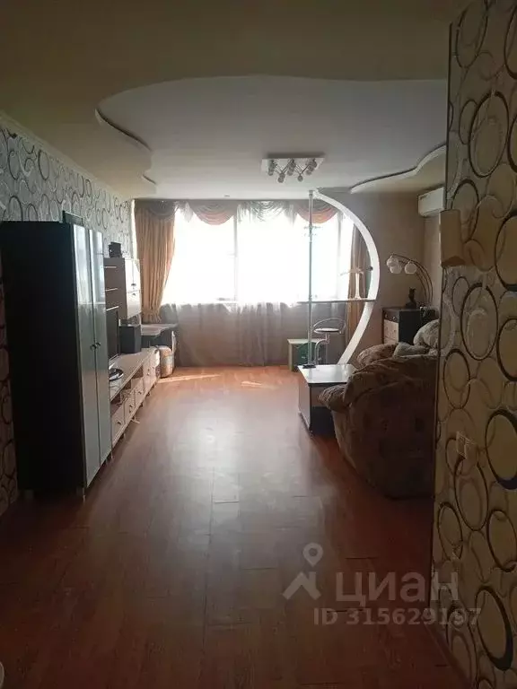 2-к кв. Краснодарский край, Новороссийск Южная ул., 14 (58.0 м) - Фото 0