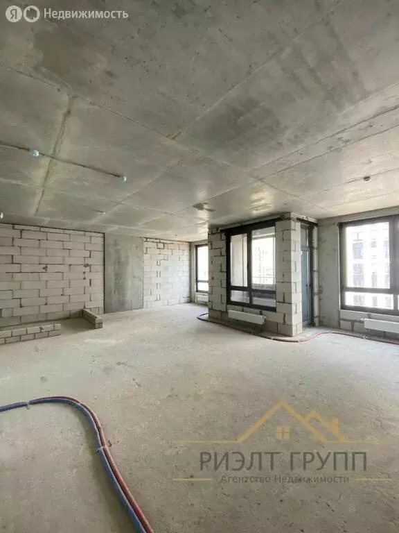 3-комнатная квартира: Казань, улица Алексея Козина, 8 (60 м) - Фото 0