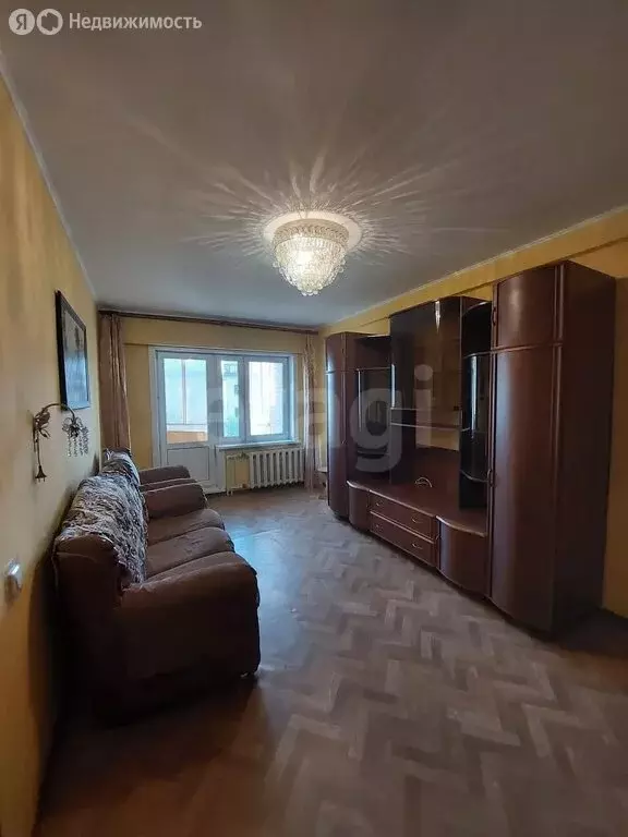 2-комнатная квартира: Улан-Удэ, улица Добролюбова, 37Б (58.2 м) - Фото 1