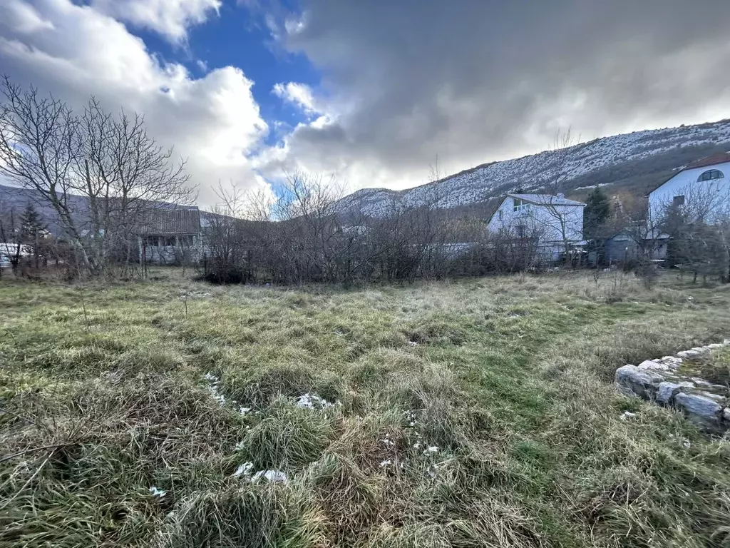 Участок в Севастополь с. Кизиловое, ул. Дачная, 420 (5.0 сот.) - Фото 1