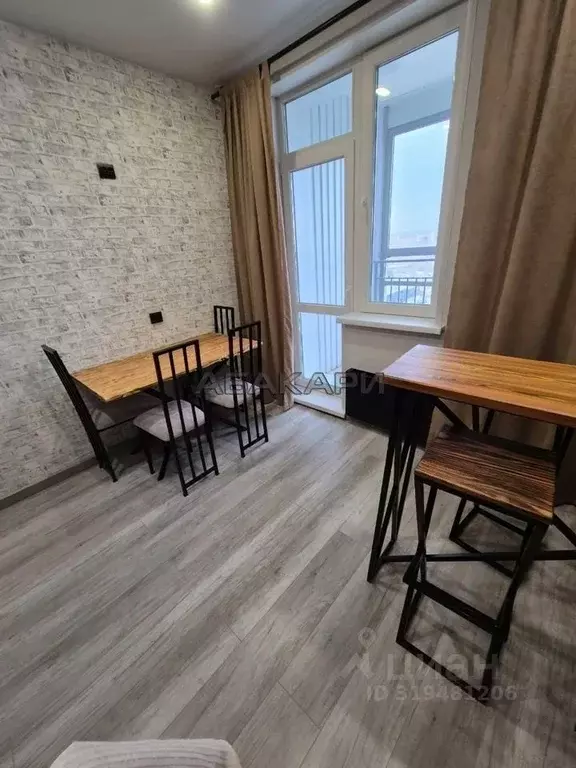 1-к кв. Красноярский край, Красноярск Октябрьская ул., 10 (43.0 м) - Фото 0
