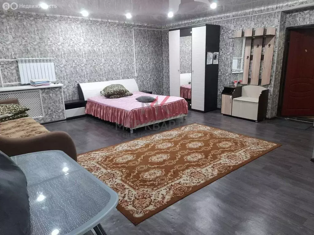 Квартира-студия: Кызыл, улица Каа-Хем, 90Б (42 м) - Фото 0