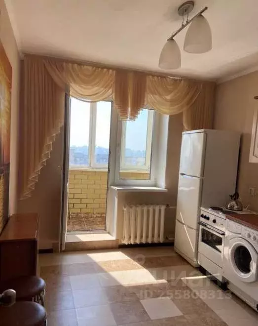 1-к кв. Тюменская область, Тюмень ул. Муравленко, 13 (40.0 м) - Фото 2