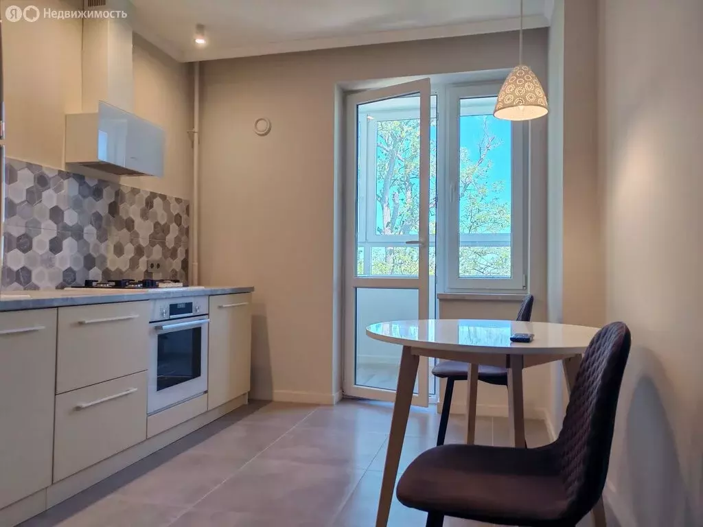 1-комнатная квартира: Калининград, Малоярославская улица, 16 (44 м) - Фото 2